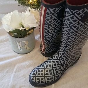Blue Tommy Hilfiger Rainboots Size 11M